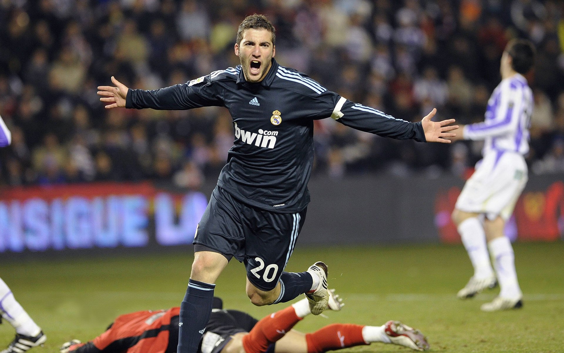 篮球少年是中国最耀眼的星光，篮球运动少年